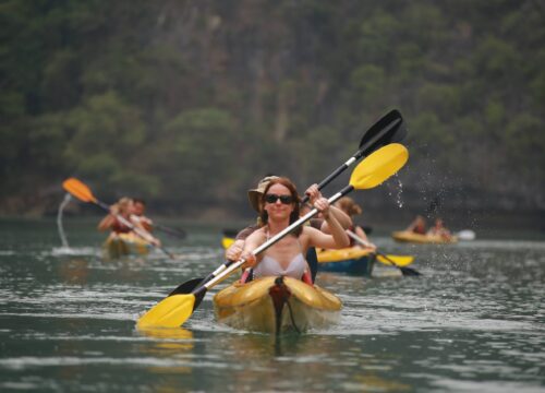 kayaking lan ha bay cat ba local tour