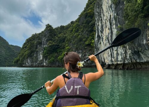 kayaking lan ha bay cat ba local tour