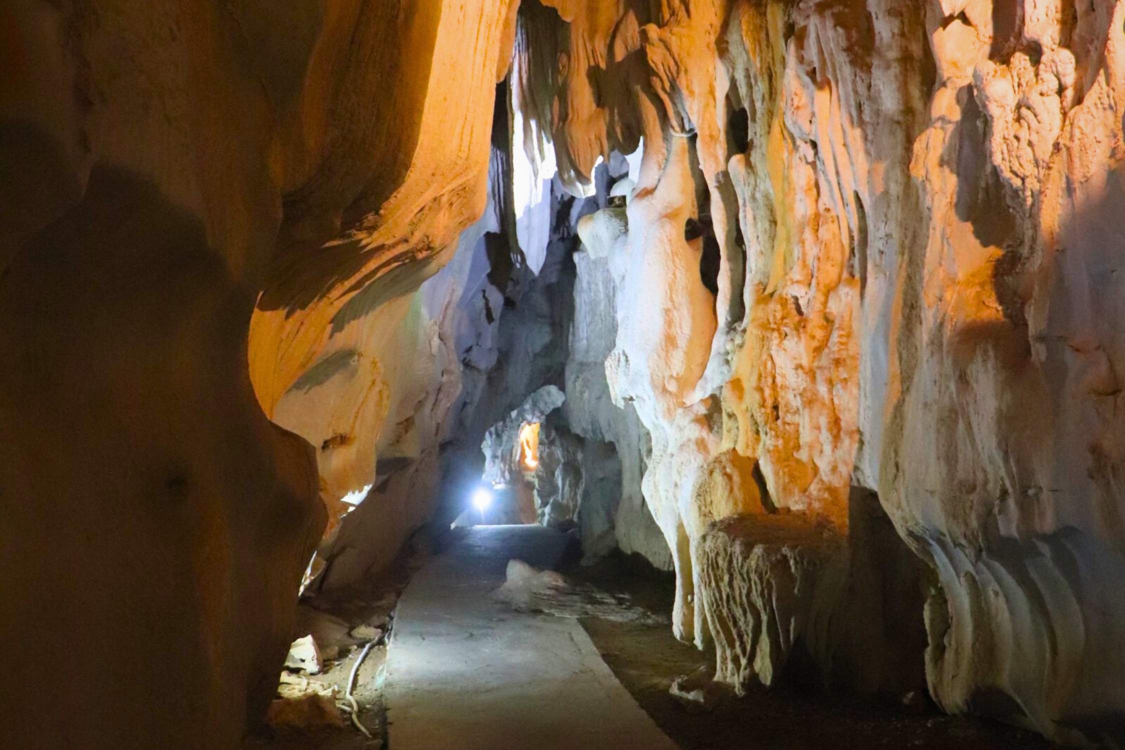 Trung Trang Cave